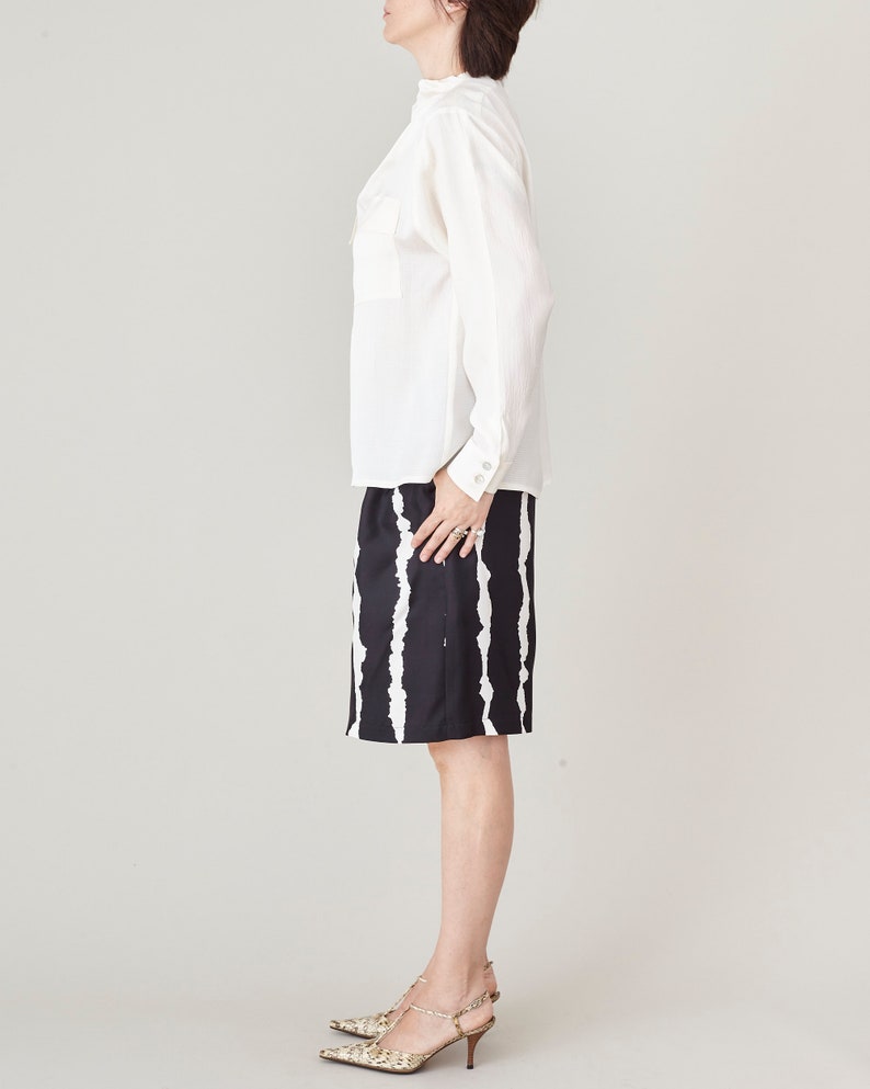 Handmade 100% Silk Shorts for Women - Black and White, Bold Abstract Print, Elegant Bermuda Style with High Waist and Pleats FTN16_119SIL