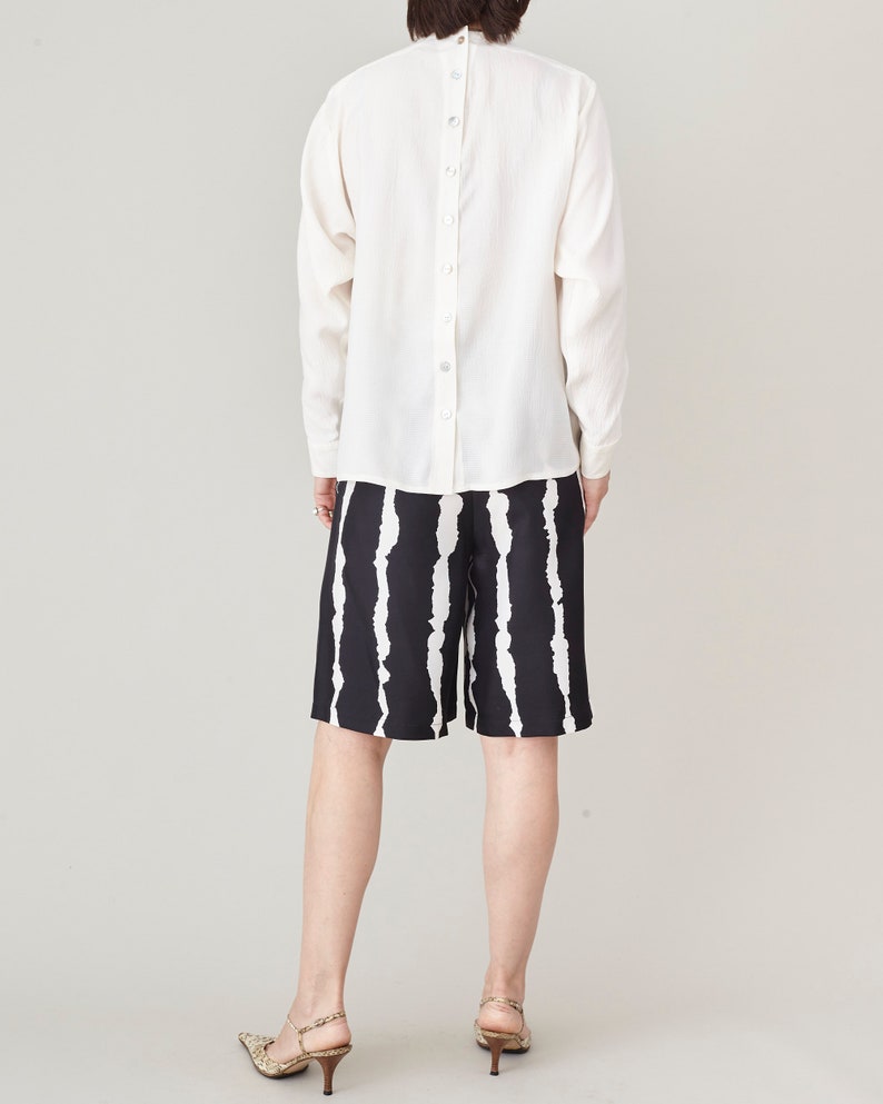 Handmade 100% Silk Shorts for Women - Black and White, Bold Abstract Print, Elegant Bermuda Style with High Waist and Pleats FTN16_119SIL