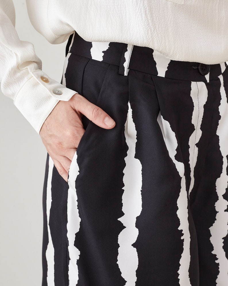 Handmade 100% Silk Shorts for Women - Black and White, Bold Abstract Print, Elegant Bermuda Style with High Waist and Pleats FTN16_119SIL