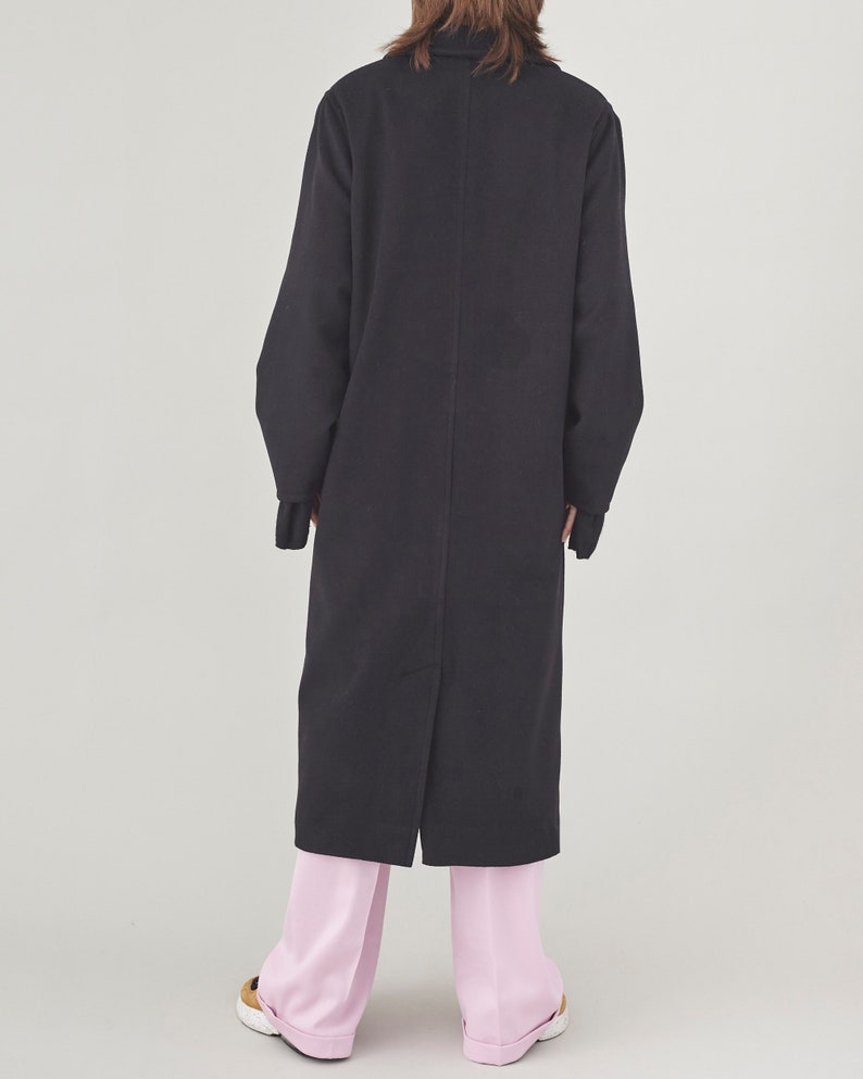 Handmade 100% Cashmere Overcoat for Women - Black Long Winter Coat, Double-Breasted, Oversized Straight Cut and Chic Modern Design FTN82