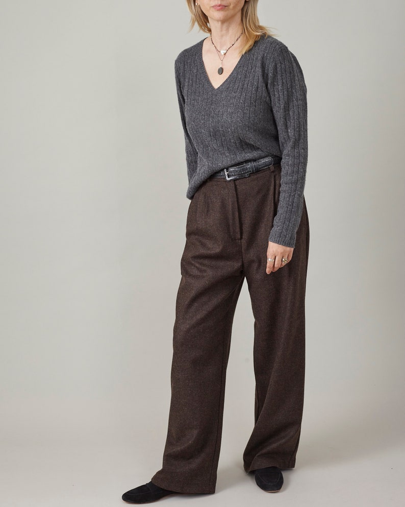 Women's Wool Dress Pants, Wide Leg Tailored Trousers for Winter with Pleats and Cuffed Hem