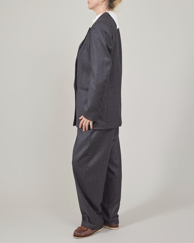 Handmade 100% Wool Pantsuit for Women, Modern, Minimalist Straight Cut Jacket and Hight Waisted Pleated Pants Set, Workwear Power Suit