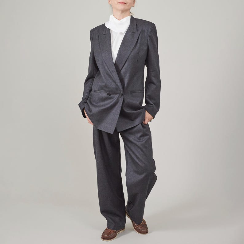 Handmade 100% Wool Pantsuit for Women, Modern, Minimalist Straight Cut Jacket and Hight Waisted Pleated Pants Set, Workwear Power Suit