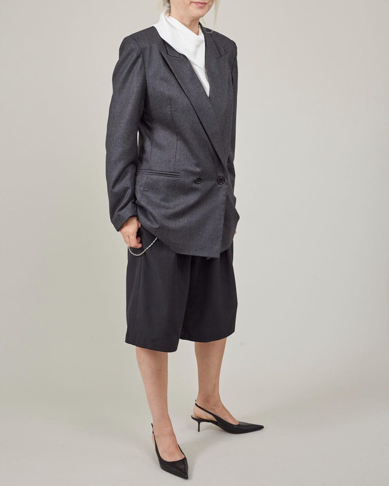 Handmade 100% Wool Suit Jacket for Women, Modern, Minimalist Straight Cut, Relaxed Fit Blazer in Black or Grey, Casual Workwear Power Suit