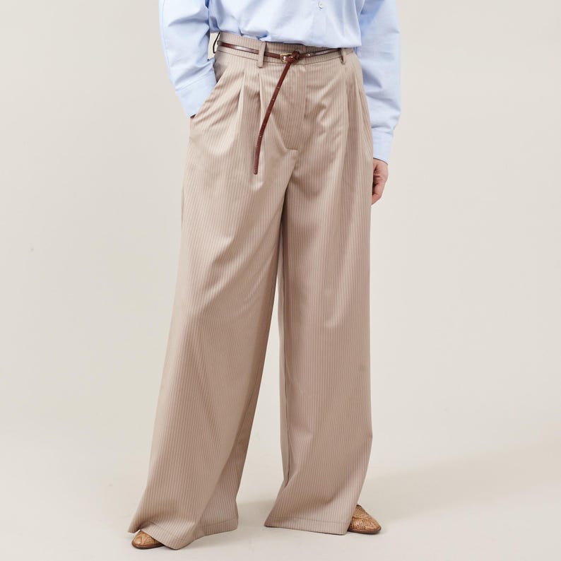 Wide-Leg Wool Pants for Women – Lightweight Tailored Trousers for Spring & Summer, Pleated High Waist, Chic in Beige, Black, Grey, Workwear