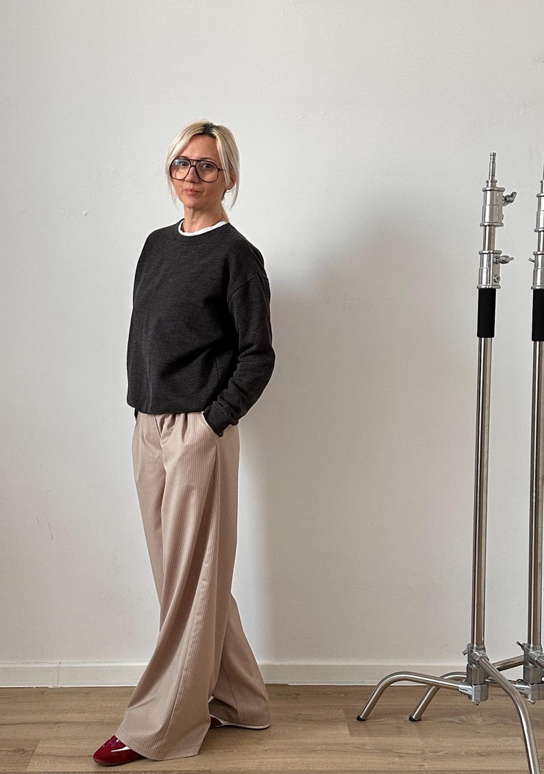 Wide-Leg Wool Pants for Women – Lightweight Tailored Trousers for Spring & Summer, Pleated High Waist, Chic in Beige, Black, Grey, Workwear