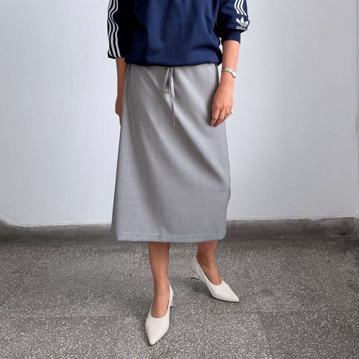 Fine Thee grey 100% wool A-line midi skirt with drawstring waist and viscose lining
