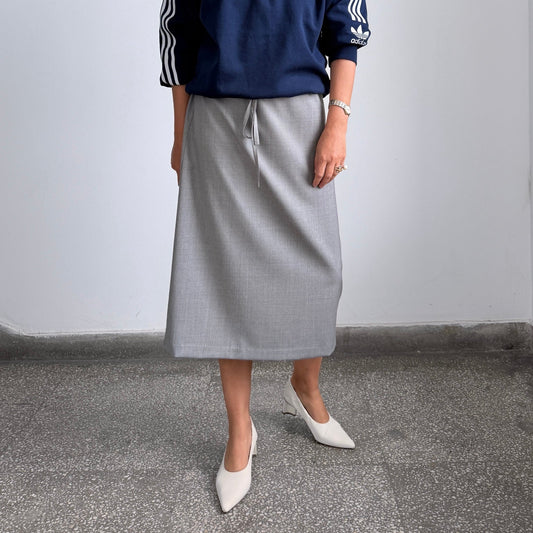 Fine Thee grey 100% wool A-line midi skirt with drawstring waist and viscose lining