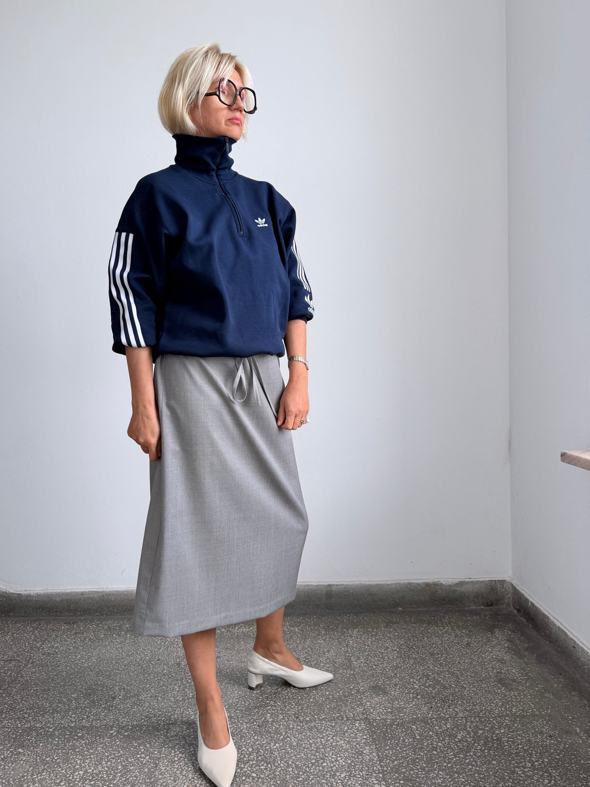 Fine Thee grey 100% wool A-line midi skirt with drawstring waist and viscose lining