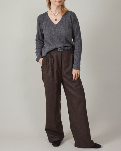 Women's Wool Dress Pants, Wide Leg Tailored Trousers for Winter with Pleats and Cuffed Hem