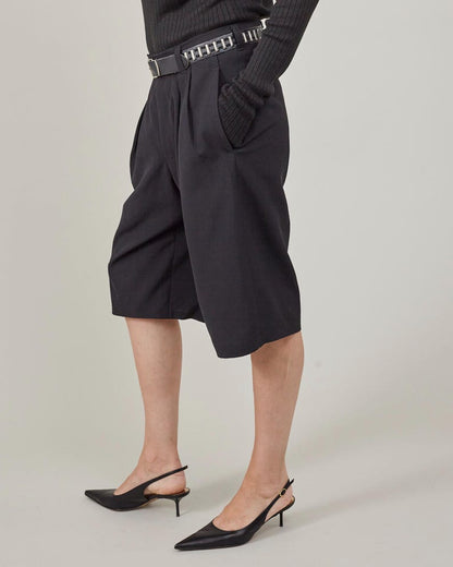 Handmade Black 100% Wool Bermuda Pants for Women, Mid Rise, Pleated Loose Short Pants for Fall, Winter, Spring, Baggy Tailored Shorts
